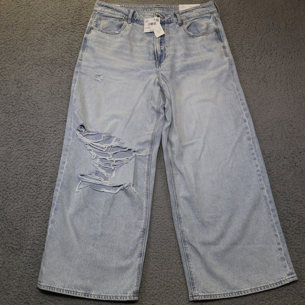 American Eagle Super High Rise Baggy Wide Leg Ankle Jeans‎ Light Wash Distressed